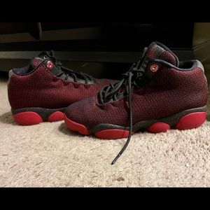 4.5Y Red Jordan Horizon
